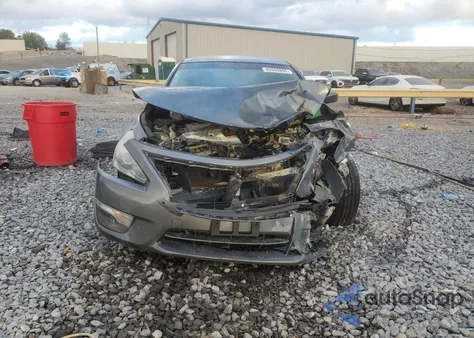 2015 Nissan Altima 2.5 из США, поврежденный, VIN 1N4AL3APXFN921491